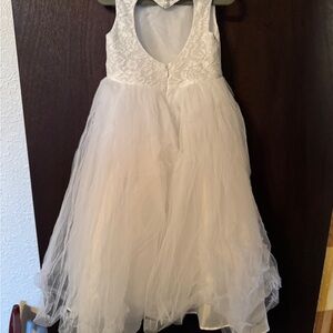 Source Unknown Ivory Lace and Tulle Kids Dress